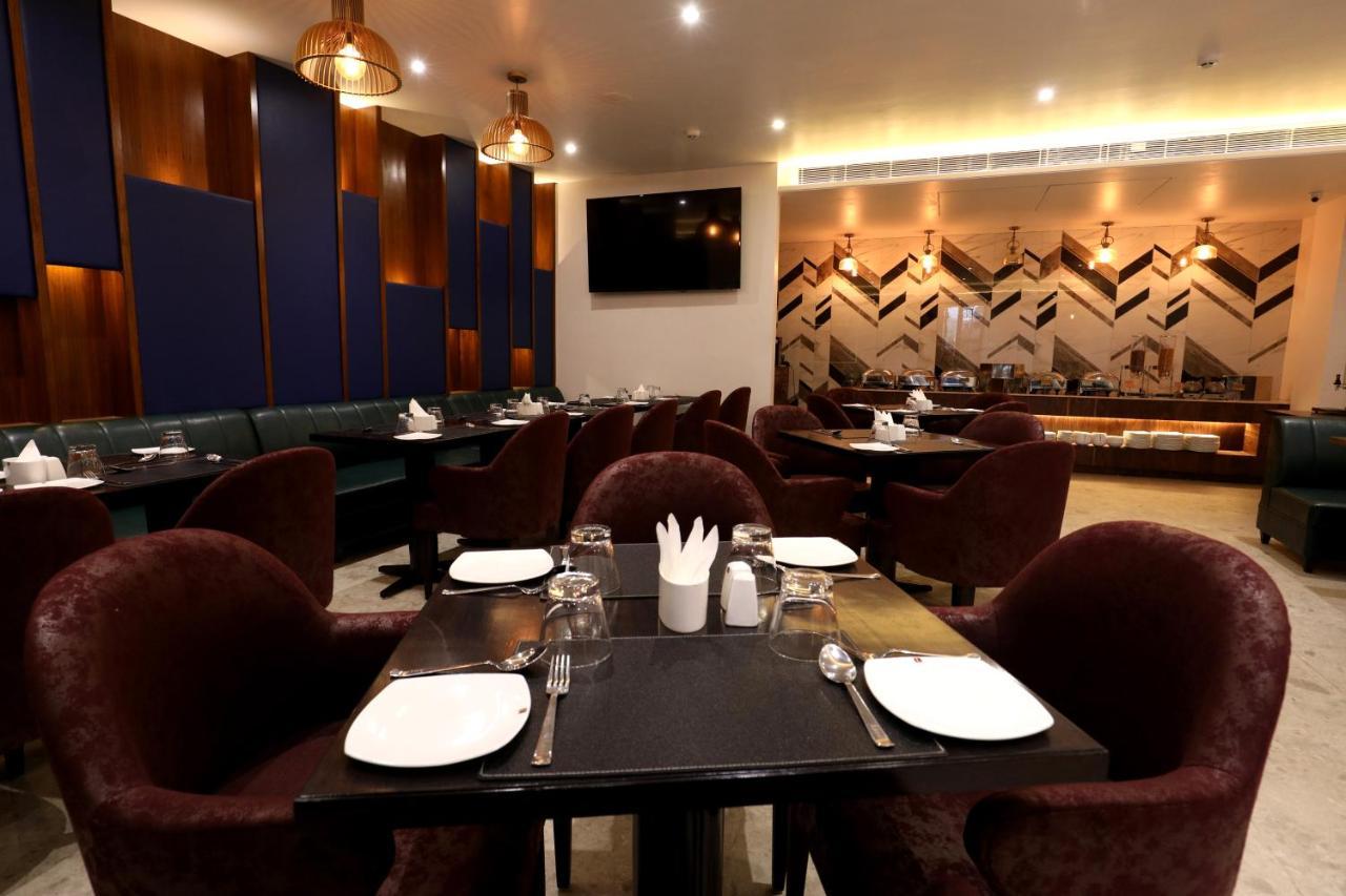 Lords Eco Inn Amritsar Exteriör bild